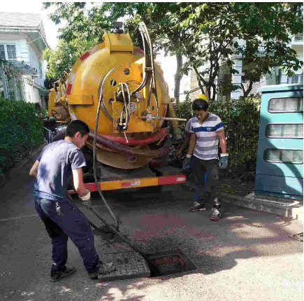 昆明专业抽粪 淤泥池清理 化粪池清理清掏 污水池隔油池清理